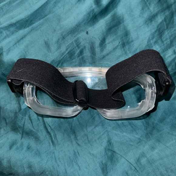 Safety goggles - Picture 5 of 12